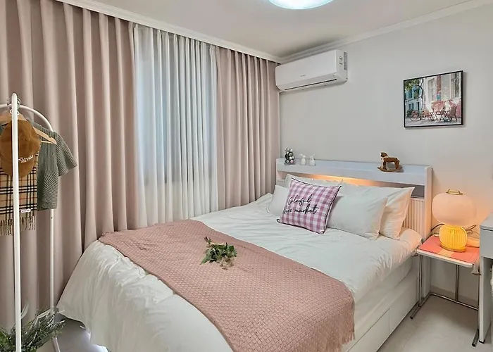 Special Offer!! Arex Line, 2 Min Walk To Dmc, 1 Stop To Hongik University, Travel Appartement Séoul