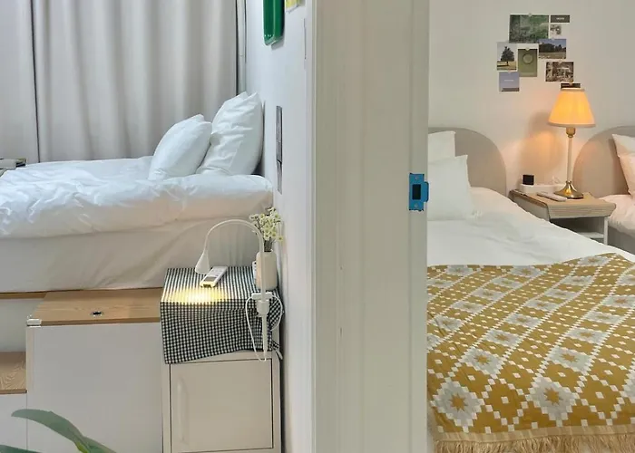 Special Offer!! Arex Line, 2 Min Walk To Dmc, 1 Stop To Hongik University, Travel