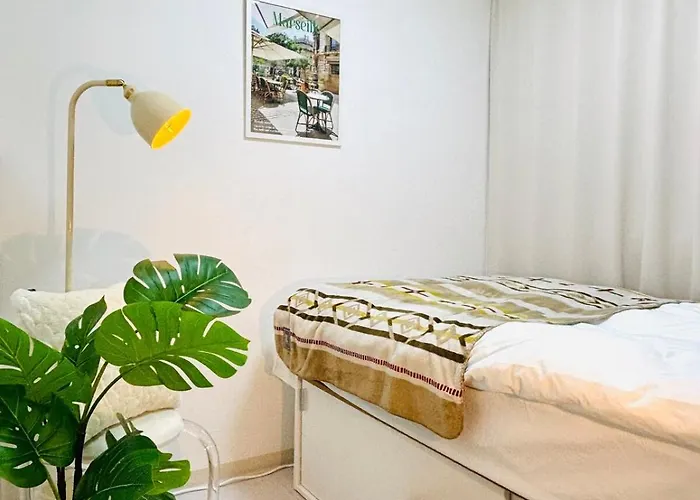 Special Offer!! Arex Line, 2 Min Walk To Dmc, 1 Stop To Hongik University, Travel Appartement *