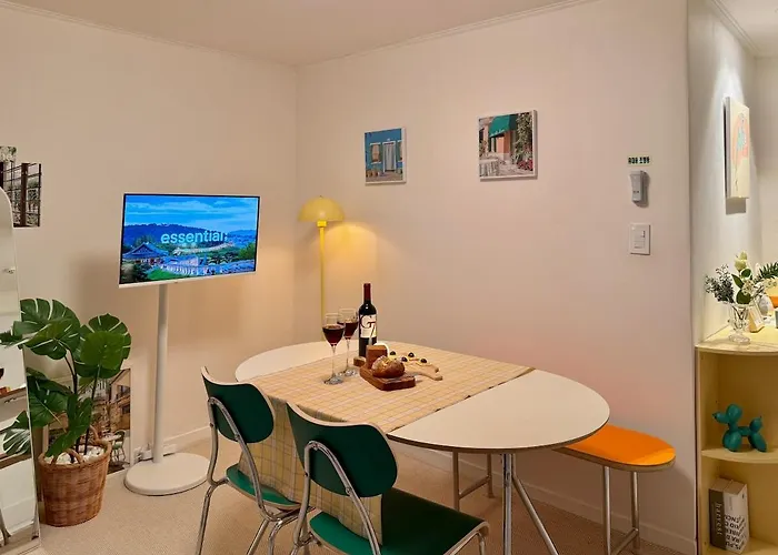 Special Offer!! Arex Line, 2 Min Walk To Dmc, 1 Stop To Hongik University, Travel Appartement Séoul