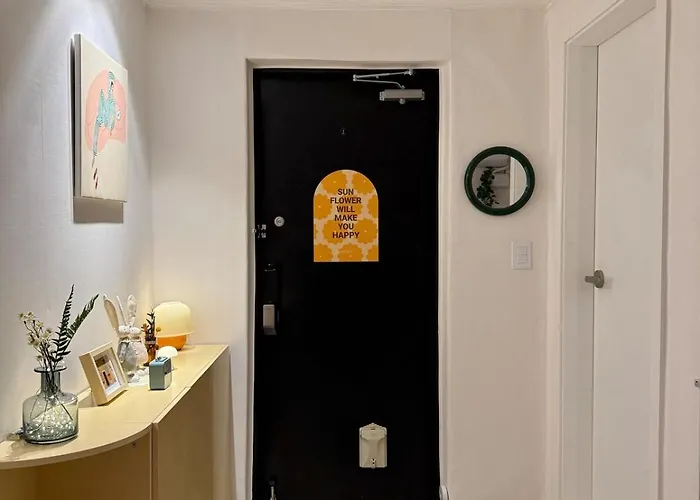 Special Offer!! Arex Line, 2 Min Walk To Dmc, 1 Stop To Hongik University, Travel Appartement Séoul